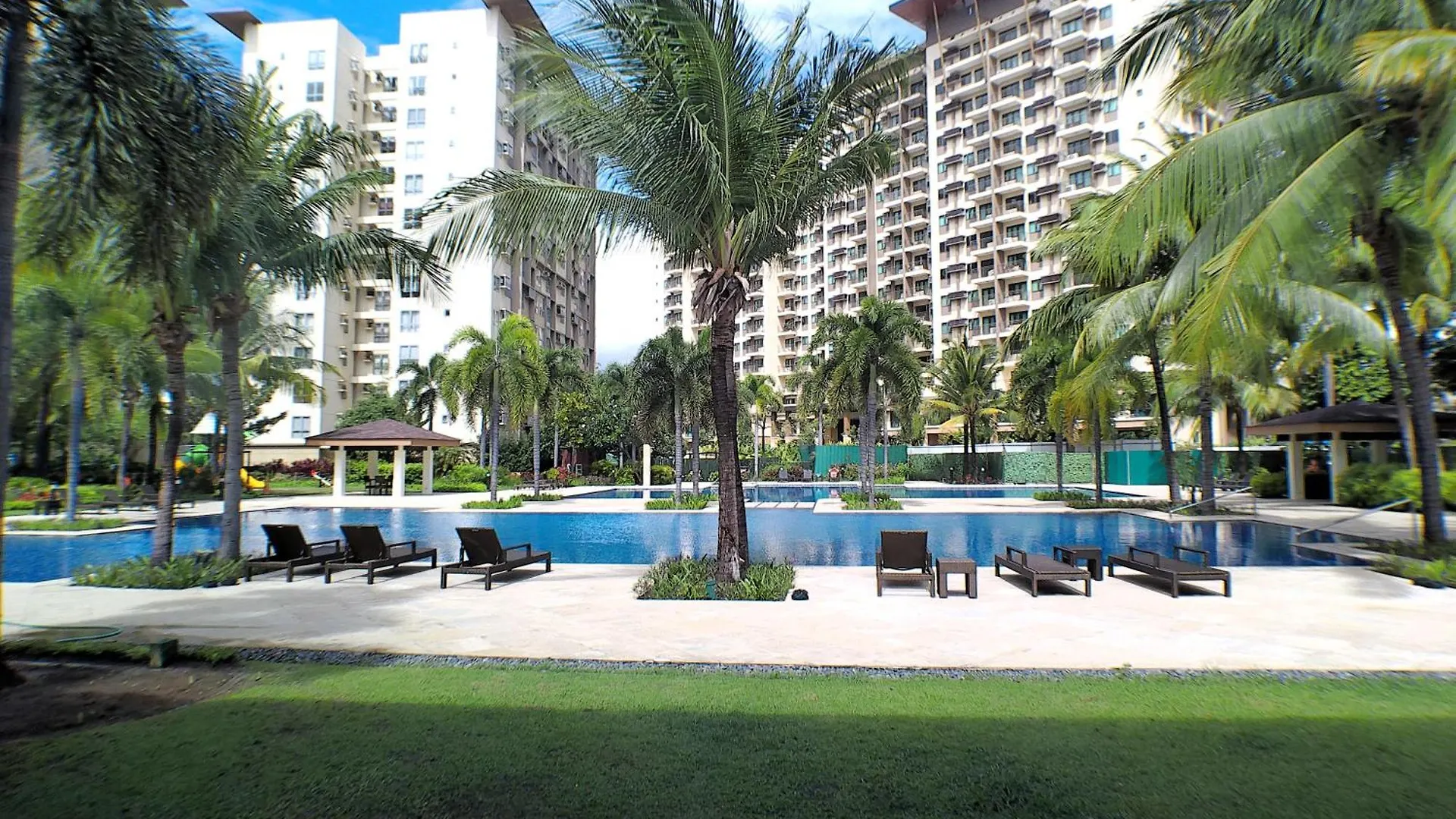Infinity Staycation At Sucat Manila