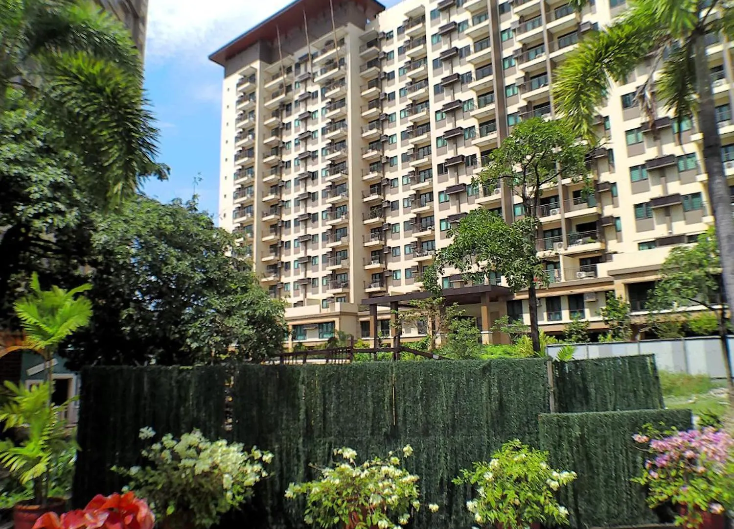 Infinity Staycation At Sucat Manila Apartment