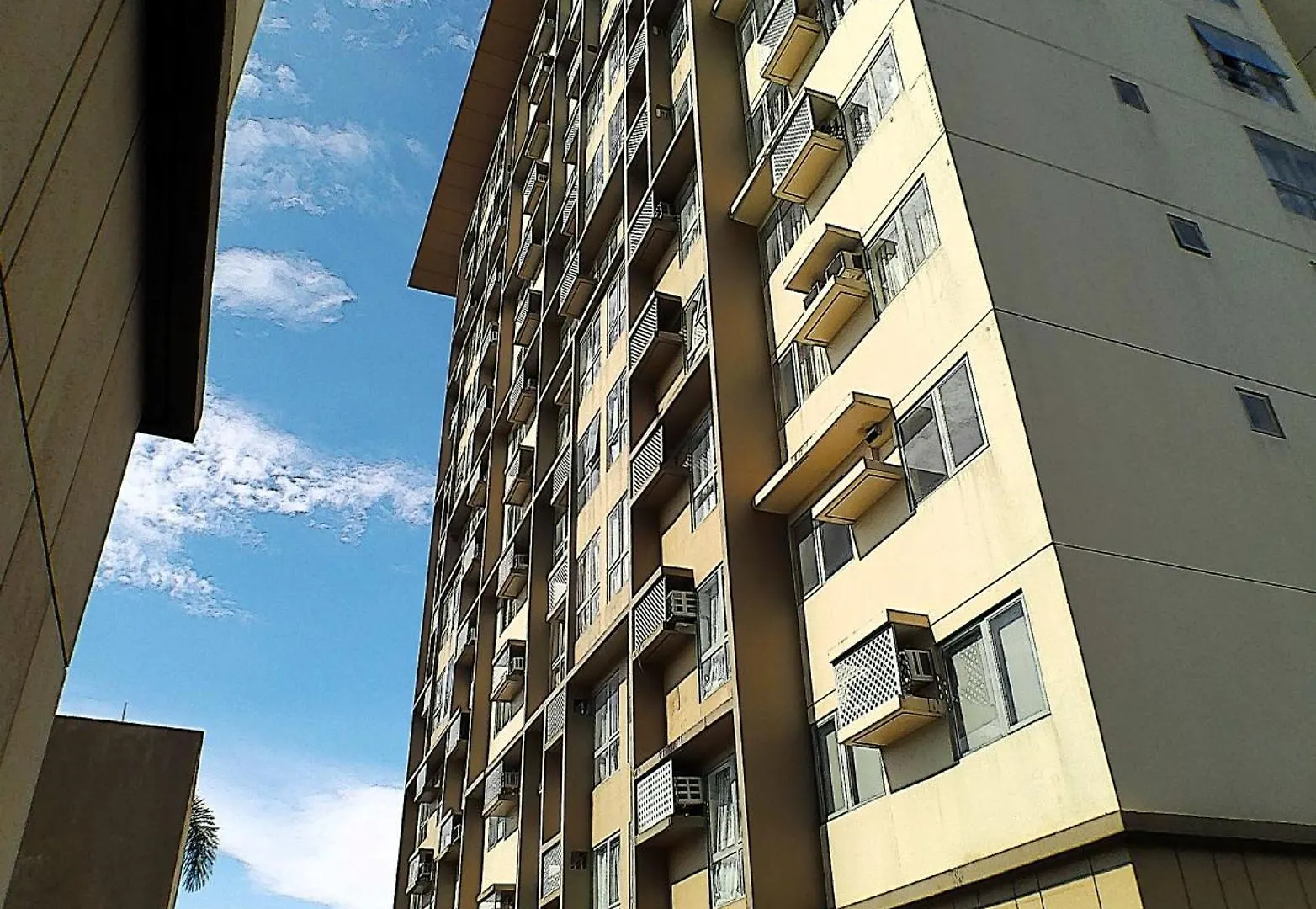 Infinity Staycation At Sucat Manila Apartment